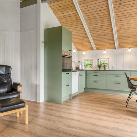 Maini - 350m From The Sea By Interhome *
