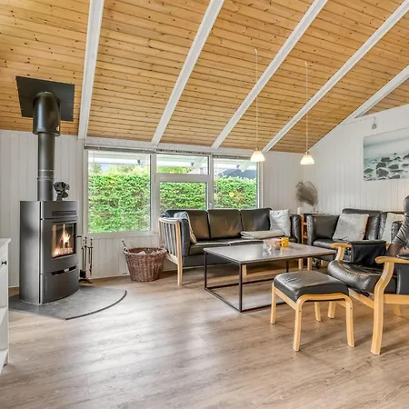 Maini - 350m From The Sea By Interhome Børkop