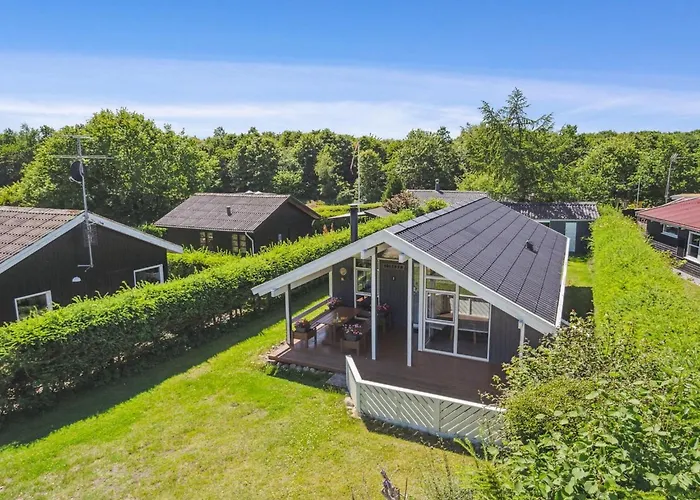 Maini - 350m From The Sea By Interhome Borkop